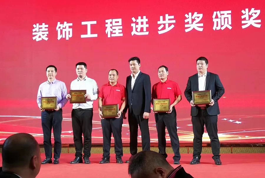 1551423568875016324.jpg IMG_0956.jpg